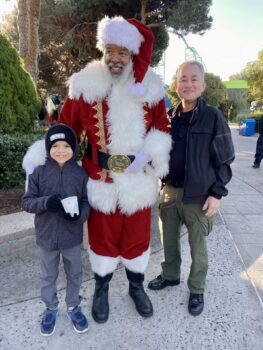 DA Investigator and kid with Santa