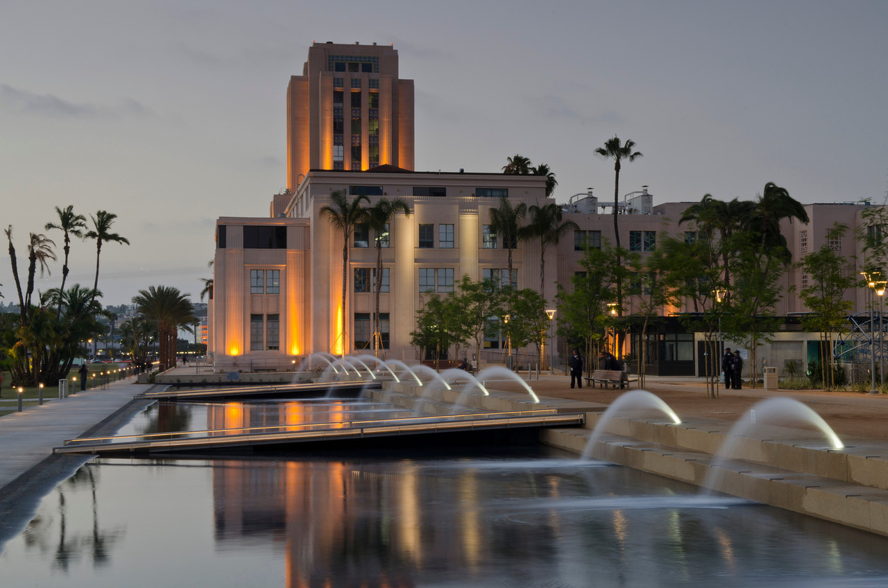 Waterfront Park at Dusk