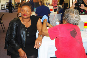 patient getting flu shot