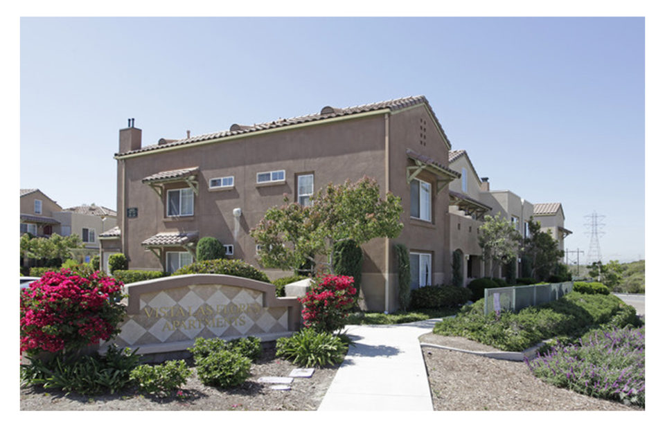 Vista Las Flores apartments