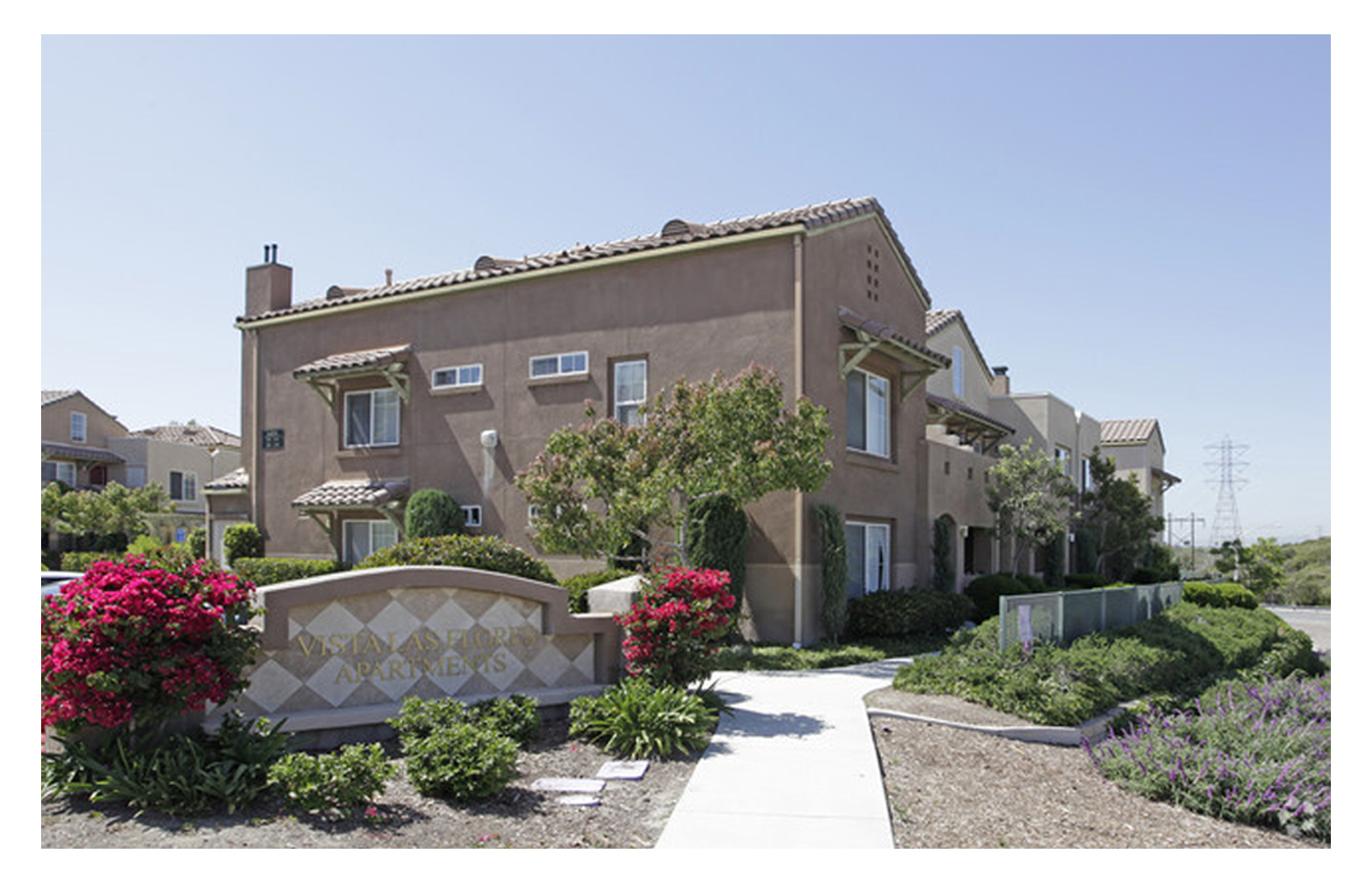 Vista Las Flores apartments